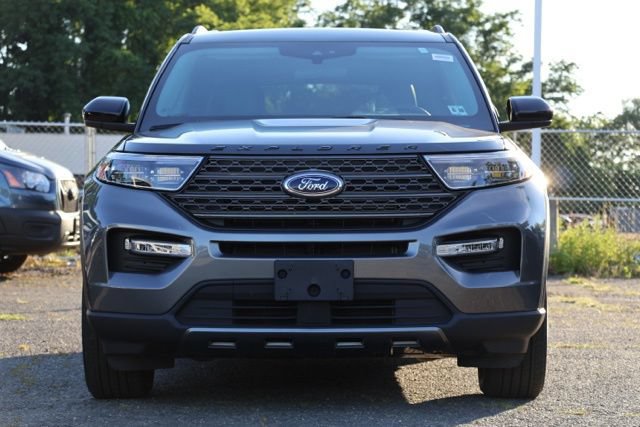 Certified 2023 Ford Explorer XLT w/ Equipment Group 202A AWD/4WD image 2