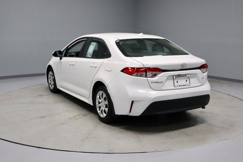 Used 2024 Toyota Corolla LE image 9