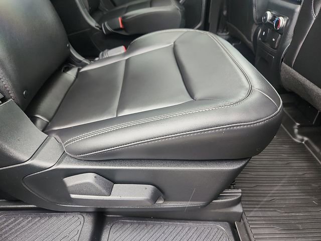 Certified 2022 Ford Explorer XLT w/ Equipment Group 202A AWD/4WD image 31