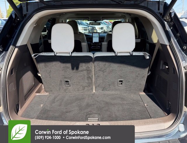 Certified 2022 Ford Explorer Platinum w/ Equipment Group 601A AWD/4WD image 19