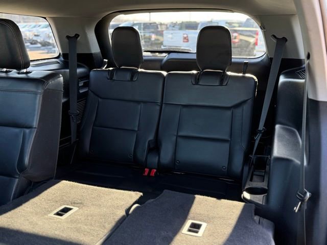 Certified 2020 Ford Explorer XLT w/ Equipment Group 202A image 35
