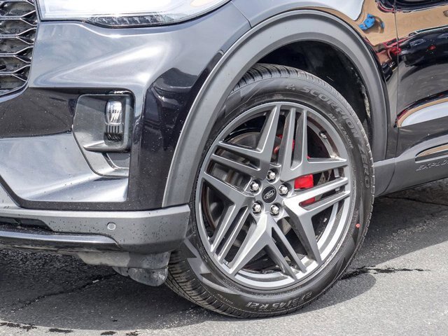 Certified 2026 Ford Explorer ST AWD/4WD image 4