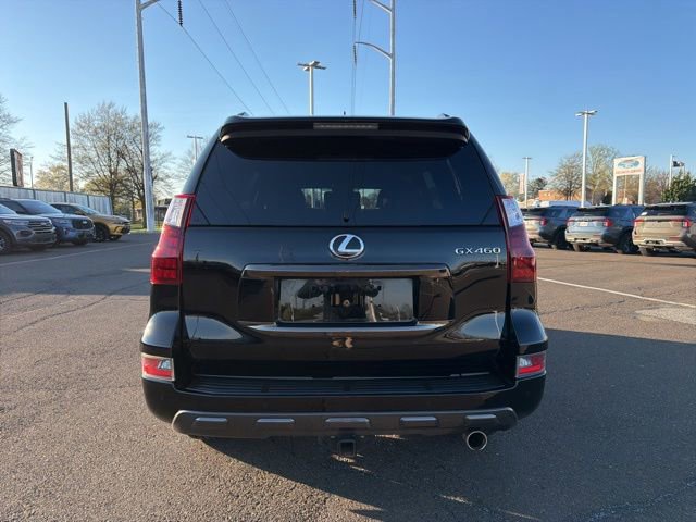 Used 2022 Lexus GX 460 w/ Black Line Special Edition AWD/4WD image 4