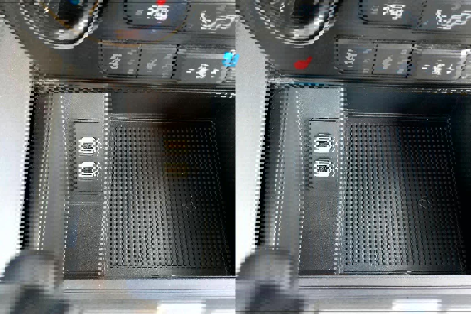 Certified 2019 Ford F150 Raptor w/ Equipment Group 802A Luxury image 34