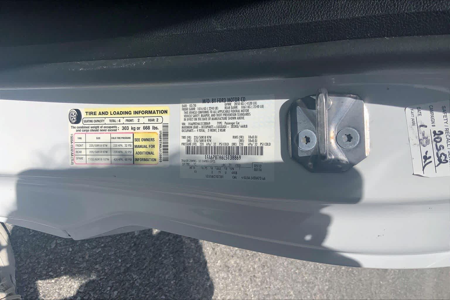 Certified 2020 Ford Mustang Premium RWD image 31