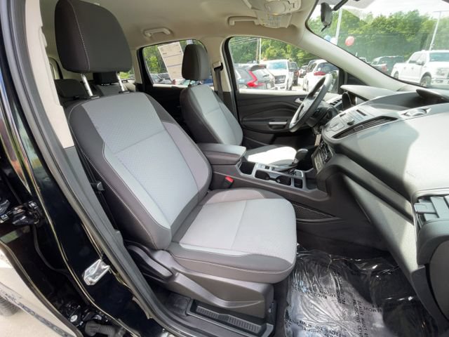 Certified 2017 Ford Escape SE w/ SE Cold Weather Package AWD/4WD image 25