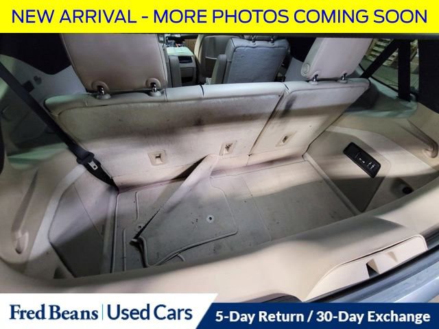 Used 2023 Cadillac Escalade Premium Luxury image 14