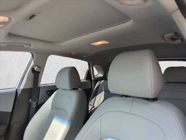 Used 2021 Hyundai Kona Limited image 16