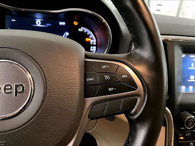 Used 2021 Jeep Grand Cherokee Laredo AWD/4WD image 18