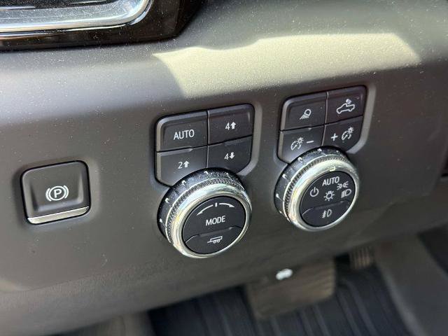 Used 2025 GMC Sierra 1500 Denali w/ Denali Reserve Package AWD/4WD image 20