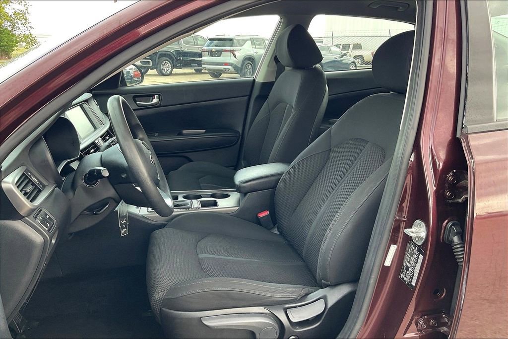 Used 2020 Kia Optima LX FWD image 18