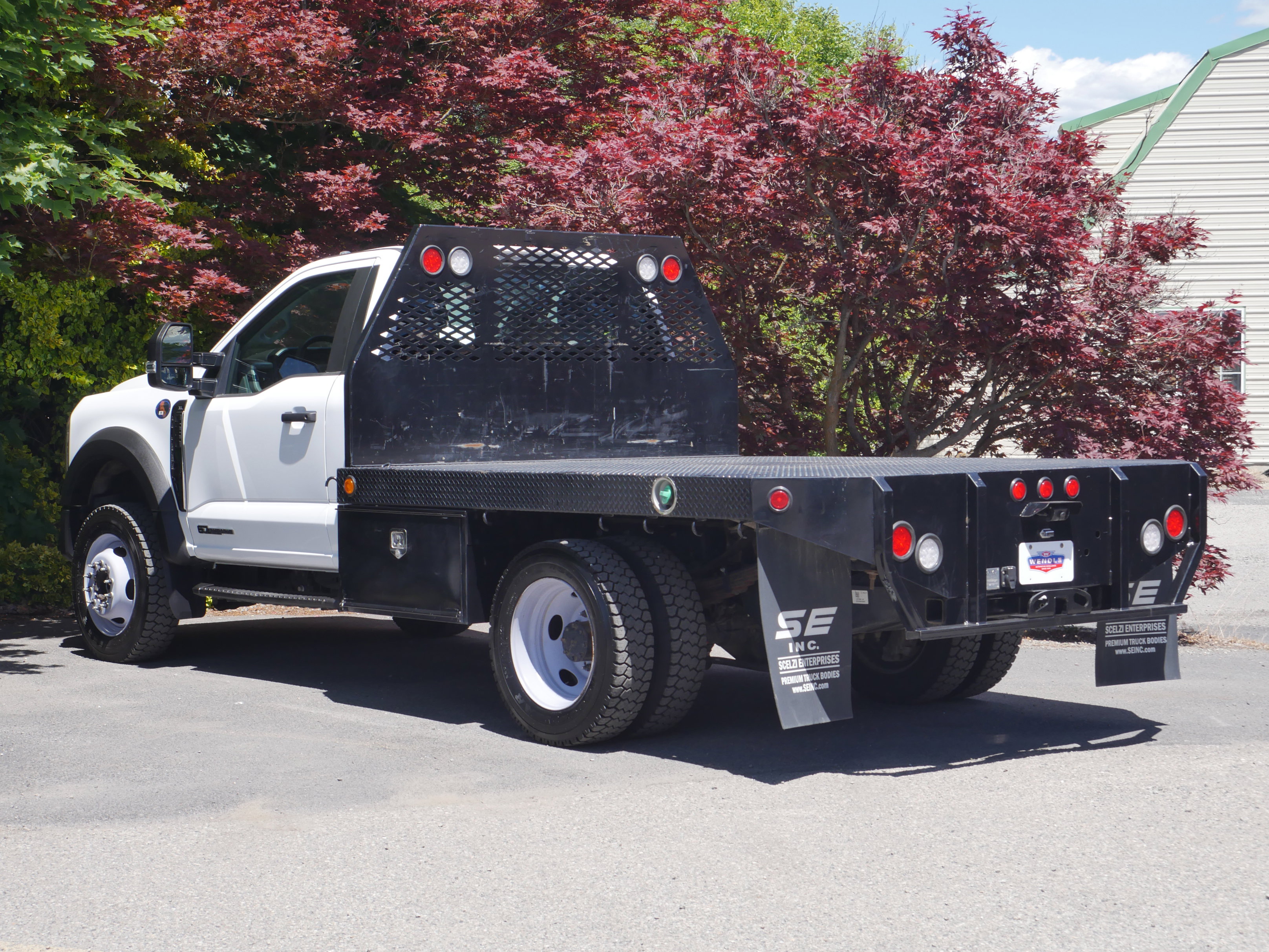 Certified 2024 Ford F550 4x4 Regular Cab Super Duty image 18
