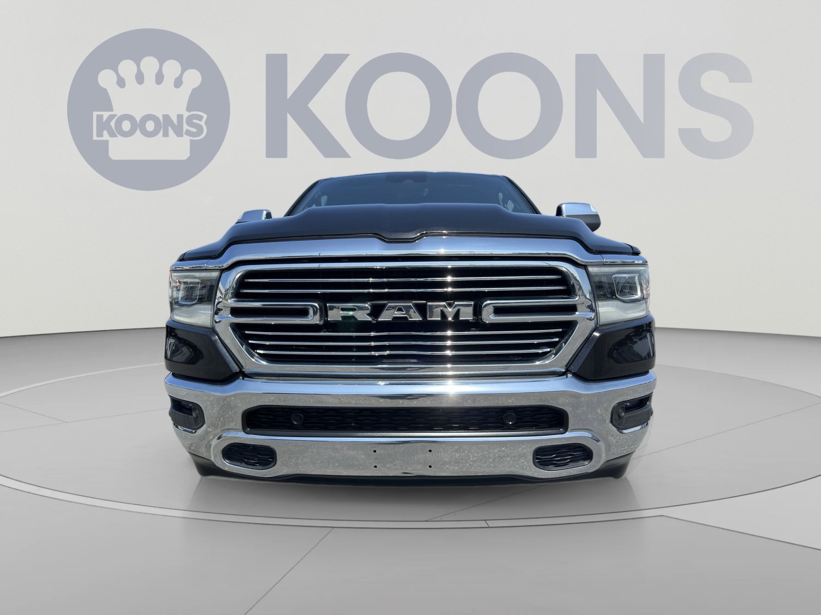 Used 2024 RAM 1500 Laramie AWD/4WD image 11