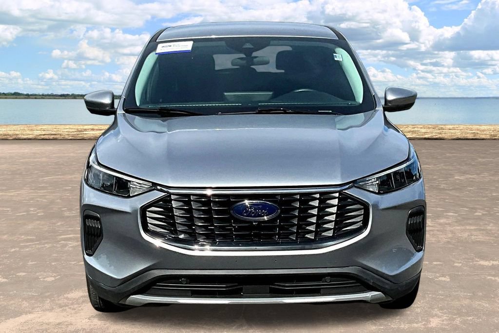 Certified 2023 Ford Escape Active w/ Tech Pack #2 AWD/4WD image 2