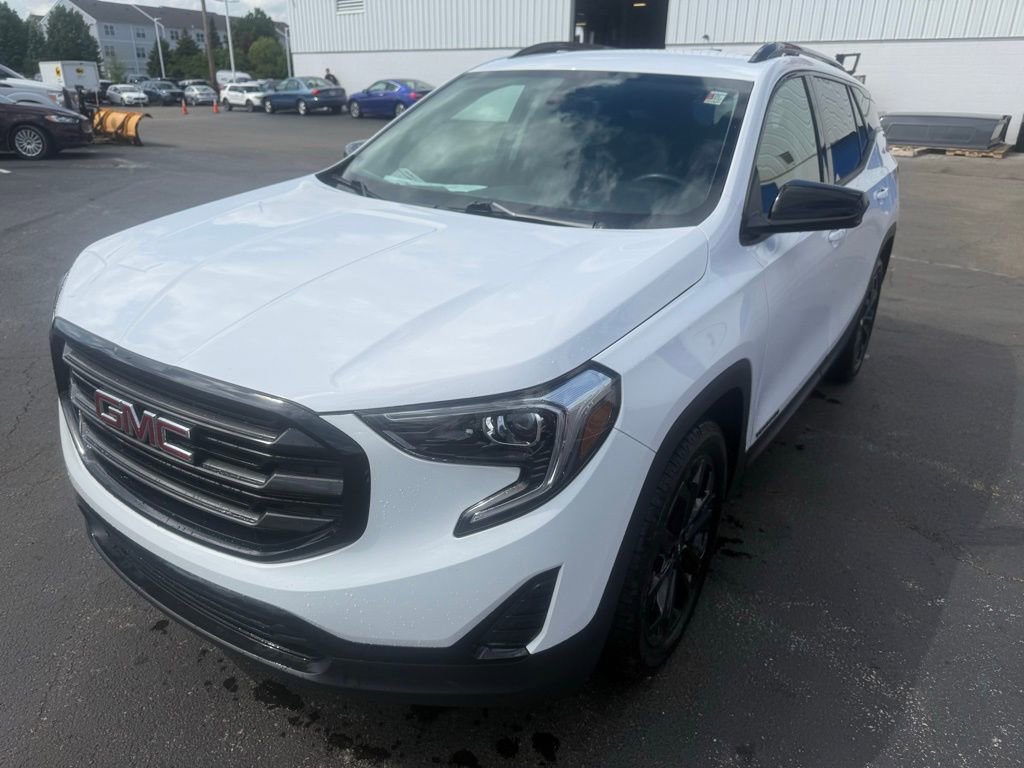 Used 2021 GMC Terrain SLE w/ Driver Convenience Package FWD image 7