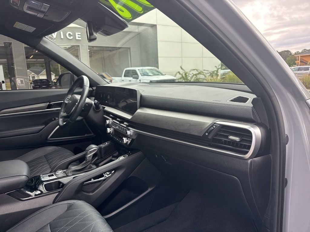 Used 2024 Kia Telluride EX X-Line image 30