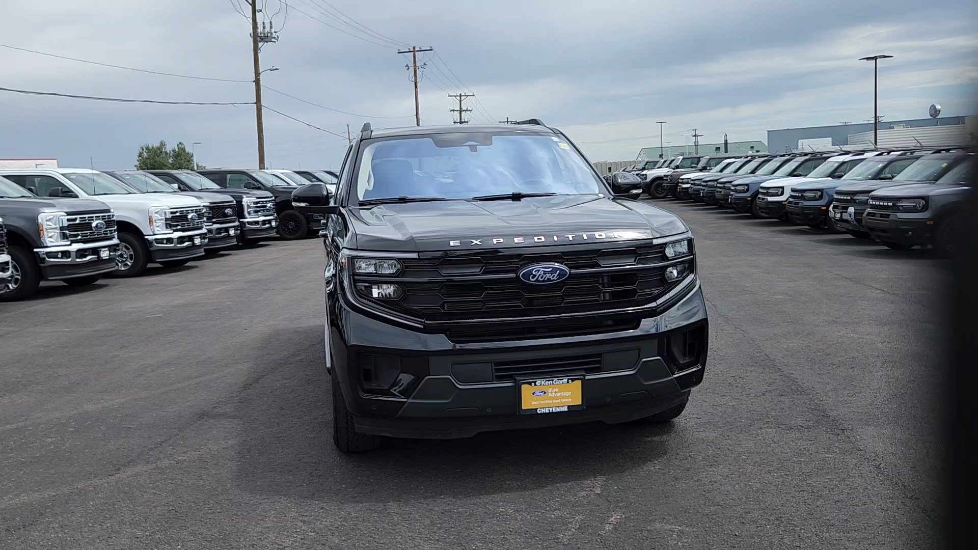 Certified 2025 Ford Expedition Active AWD/4WD image 5