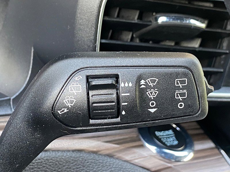 Certified 2023 Ford Explorer Limited w/ Limited Technology Package AWD/4WD image 58
