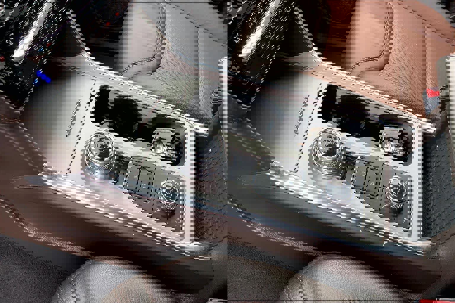 Certified 2021 Ford Explorer King Ranch image 17