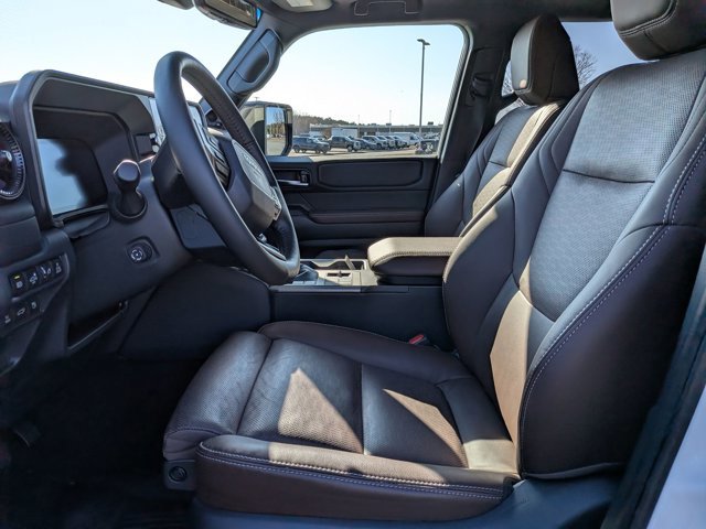 Used 2025 Toyota Land Cruiser image 15