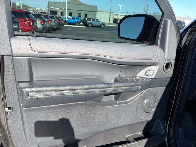 Certified 2022 Ford Expedition Limited image 11