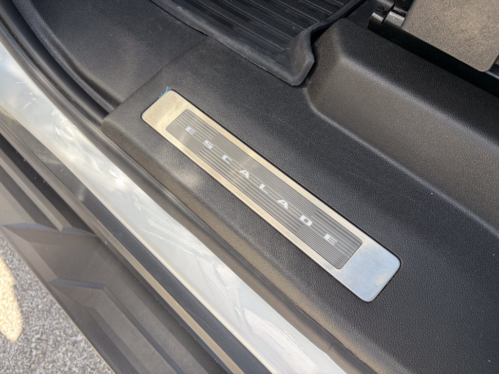 Used 2022 Cadillac Escalade Sport Platinum AWD/4WD image 27