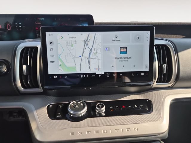 Certified 2025 Ford Expedition Active AWD/4WD image 15
