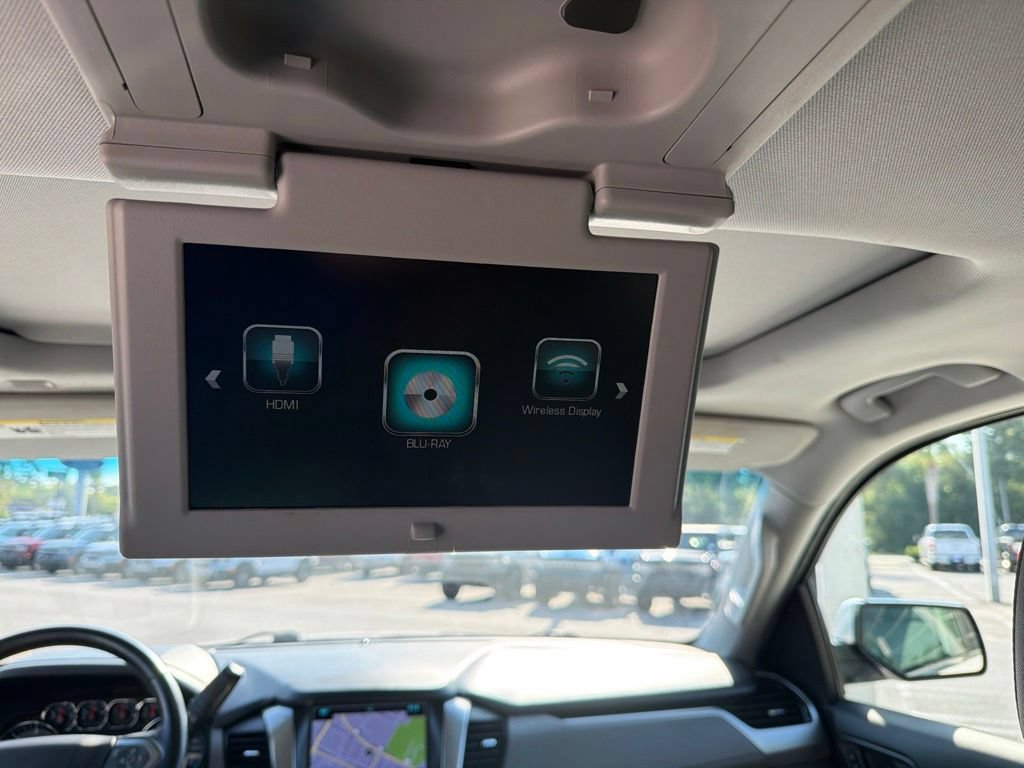 Used 2019 Chevrolet Suburban LT RWD image 23