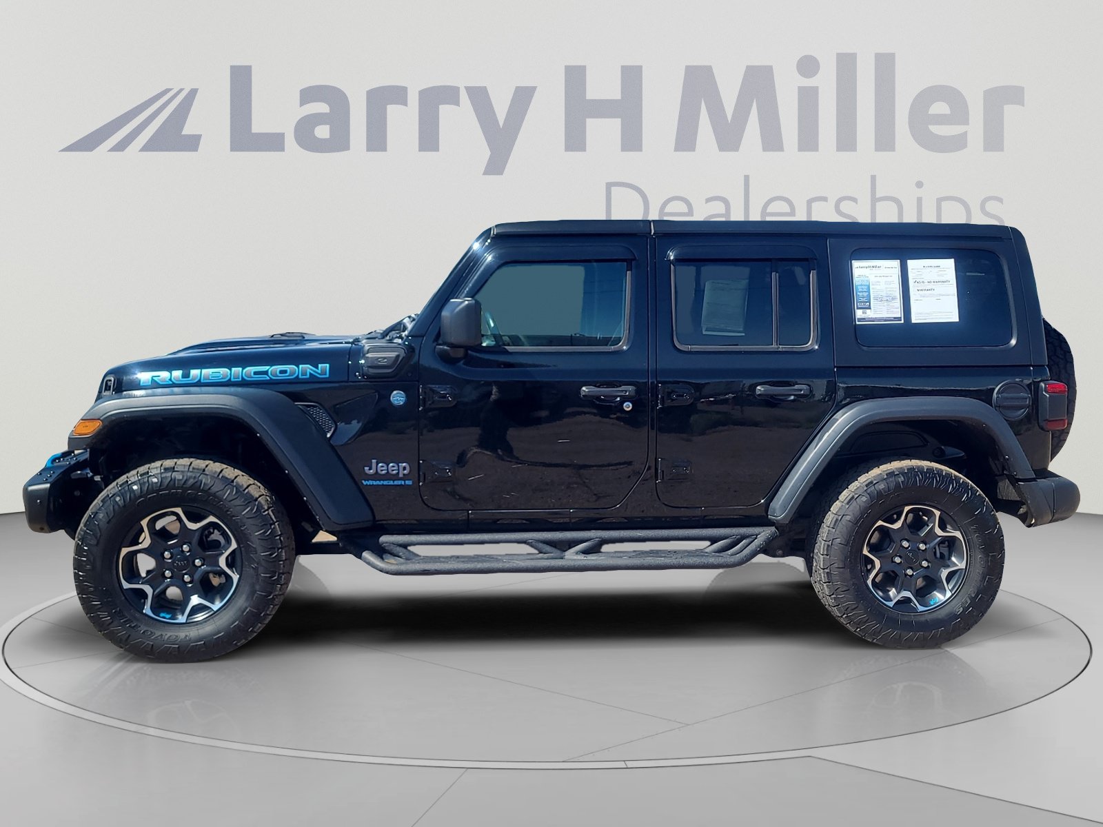 Used 2023 Jeep Wrangler Unlimited Rubicon 4xe w/ Steel Bumper Group AWD/4WD image 2