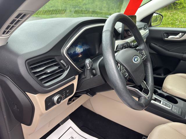 Certified 2021 Ford Escape SEL w/ Technology Package AWD/4WD image 13