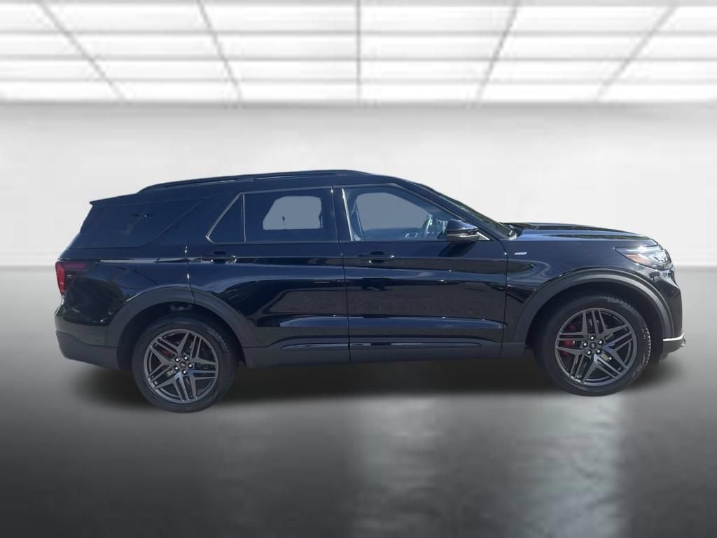 Certified 2025 Ford Explorer ST-Line w/ ST-Line Street Pack AWD/4WD image 13