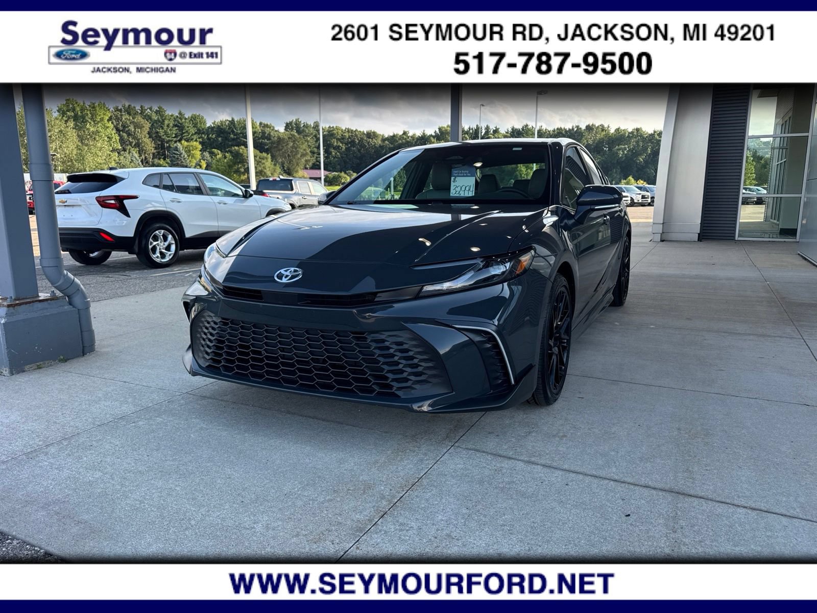 Used 2026 Toyota Camry SE w/ Convenience Package FWD image 1