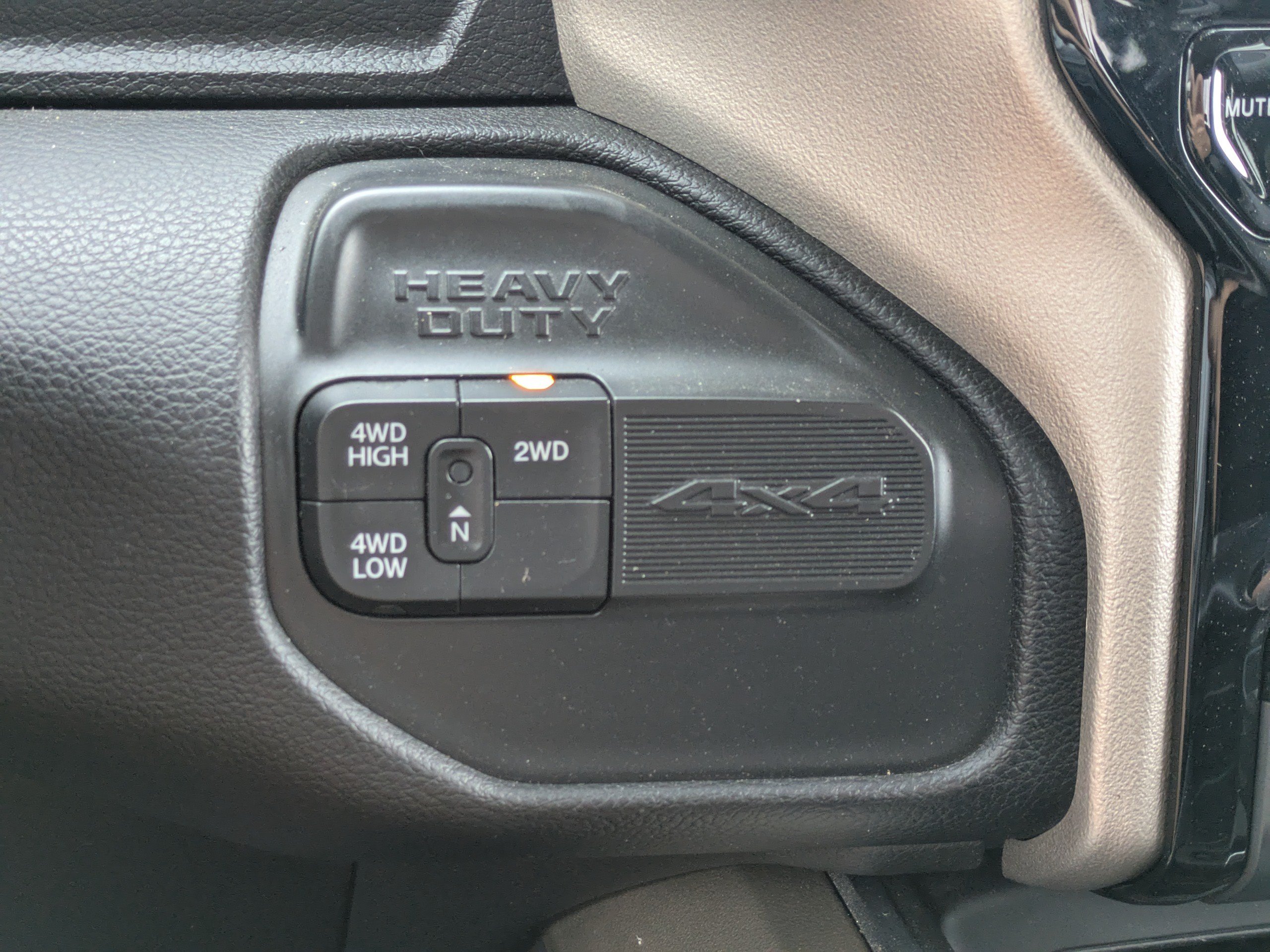 Used 2020 RAM 3500 Laramie AWD/4WD image 25