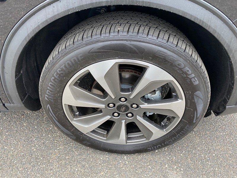 Certified 2025 Ford Escape Platinum AWD/4WD image 15