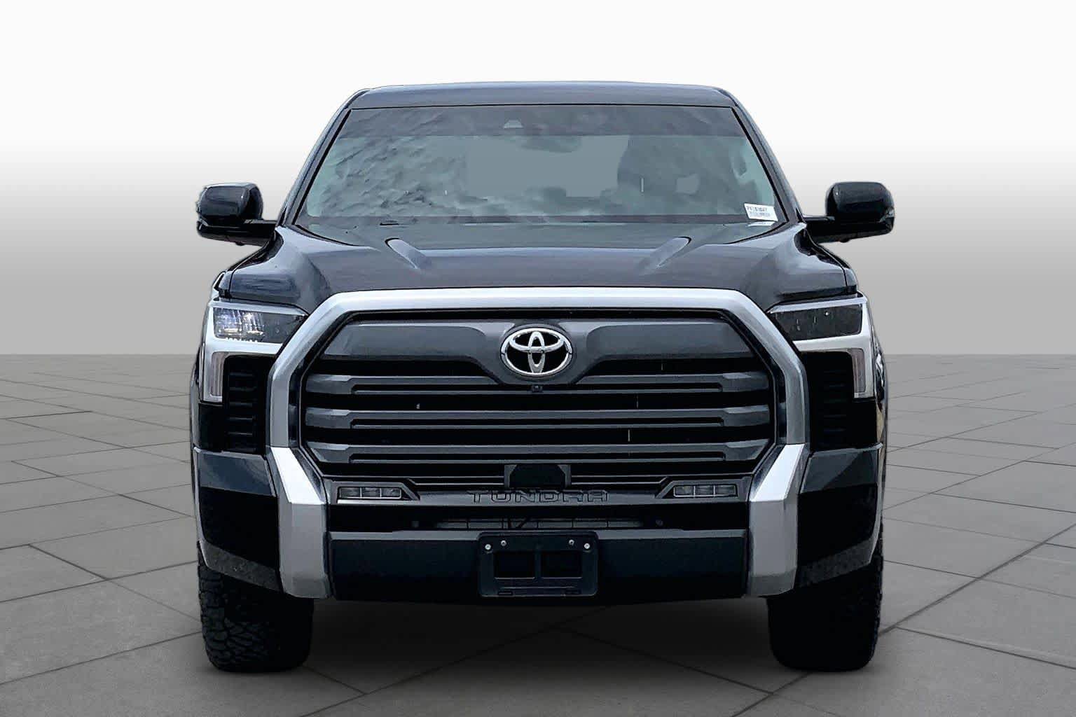 Used 2023 Toyota Tundra Limited AWD/4WD image 4