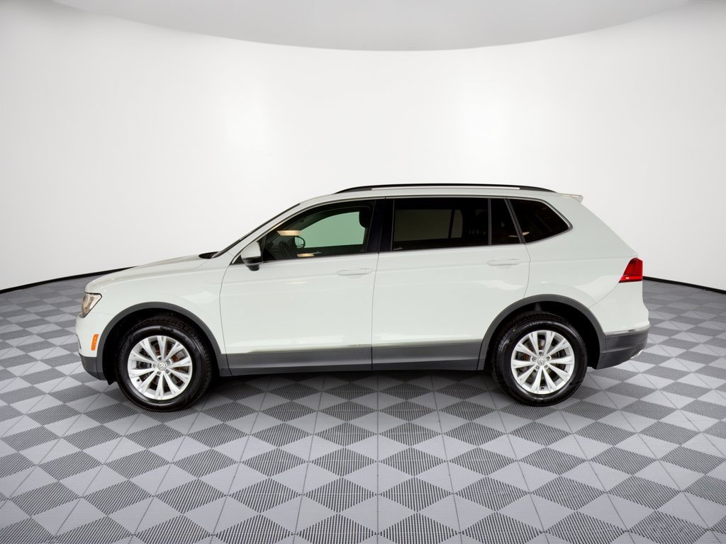 Used 2018 Volkswagen Tiguan SE FWD image 2