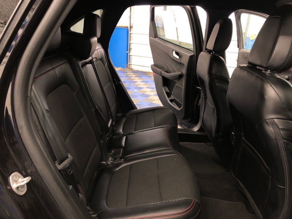 Certified 2025 Ford Escape ST-Line Elite w/ Tech Pack #1 image 27