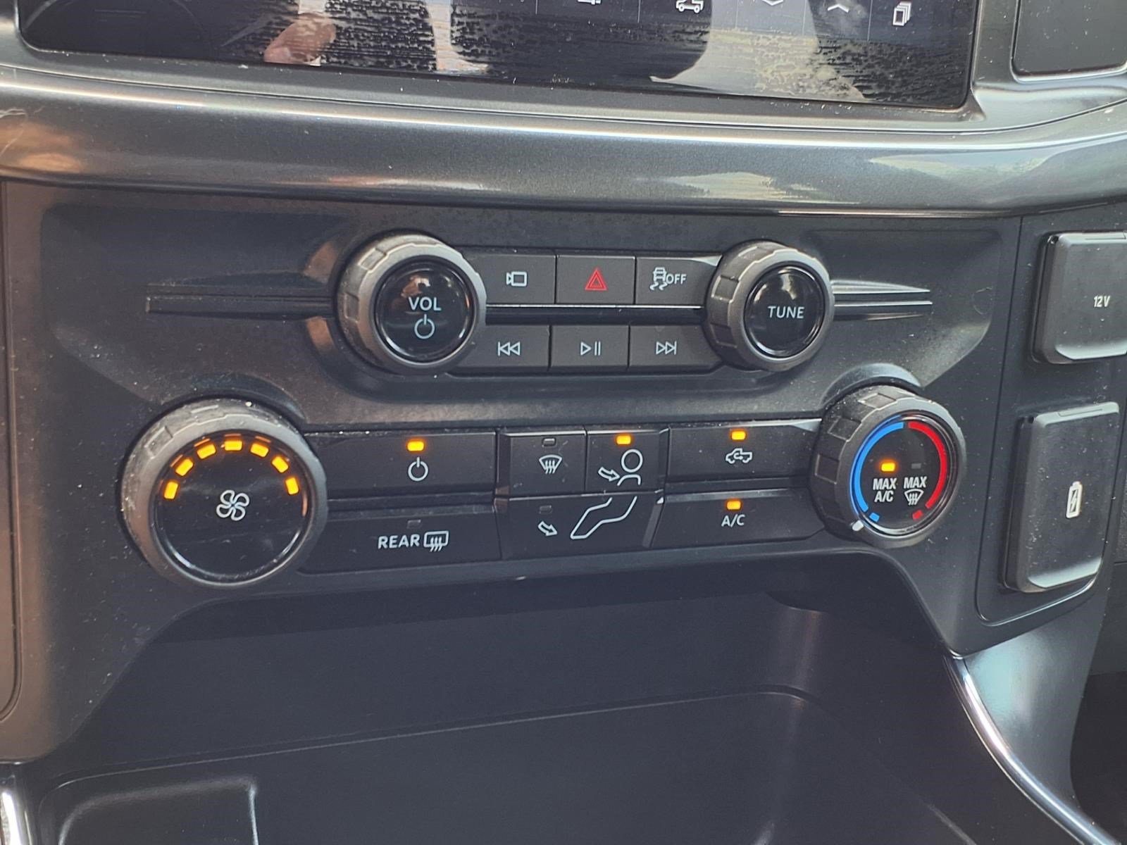 Certified 2025 Ford F150 STX w/ Equipment Group 200A RWD image 18