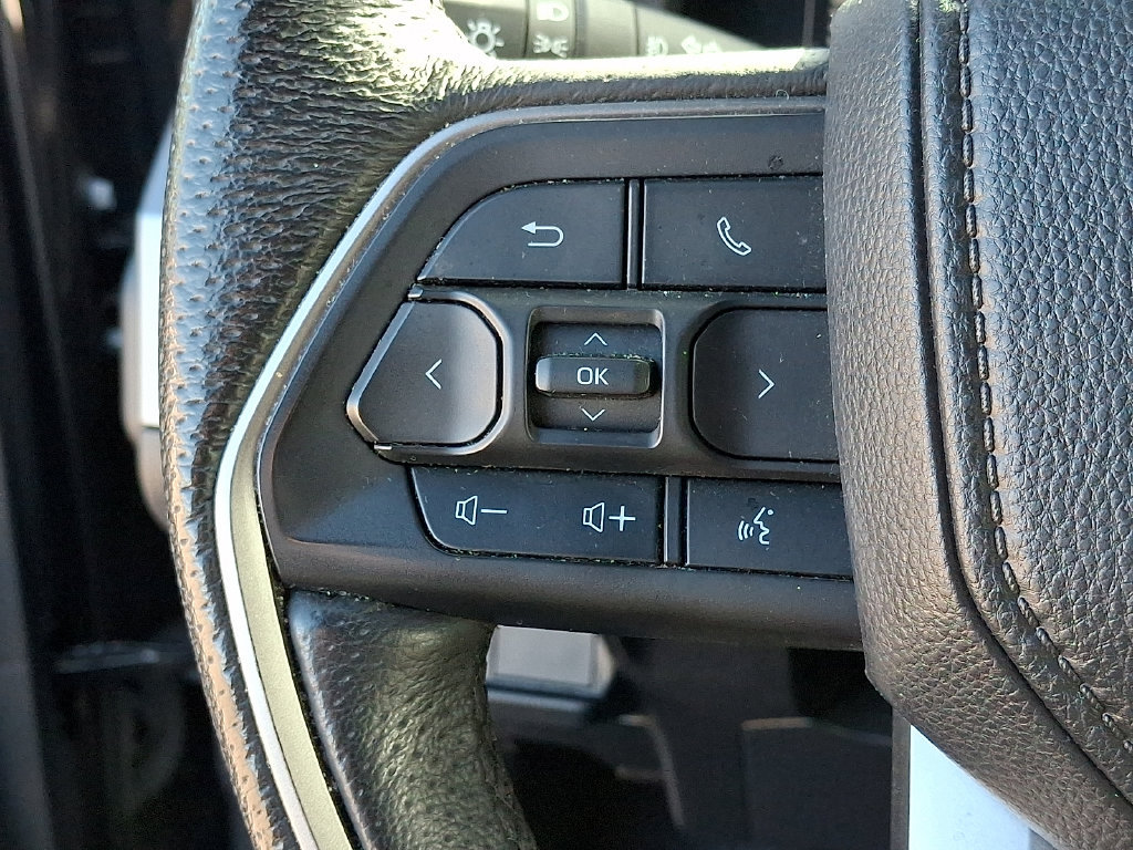 Used 2024 Toyota Tacoma SR5 AWD/4WD image 19
