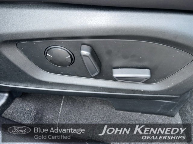 Certified 2022 Ford Explorer XLT w/ Equipment Group 202A image 39