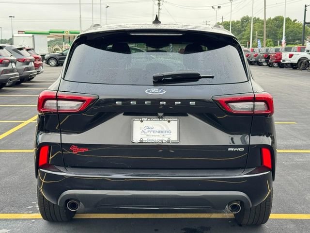 Certified 2024 Ford Escape ST-Line AWD/4WD image 4