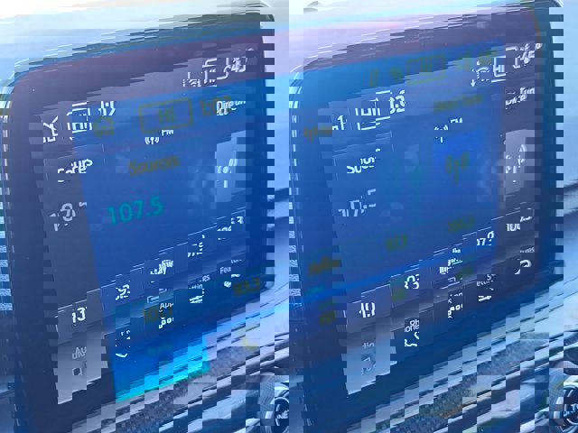 Certified 2025 Ford Escape ST-Line image 18