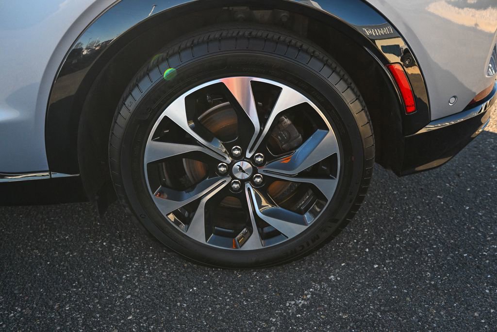 Certified 2022 Ford Mustang Mach-E Premium image 17