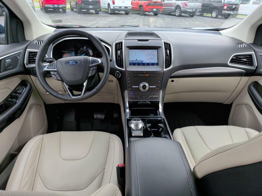 Certified 2020 Ford Edge Titanium w/ Equipment Group 301A AWD/4WD image 2