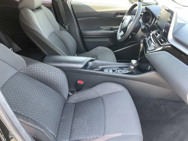 Used 2021 Toyota C-HR LE image 34