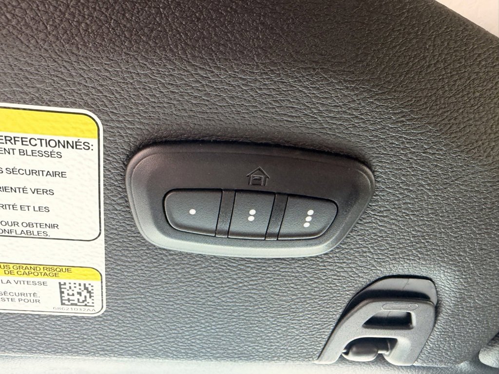 Used 2024 Jeep Gladiator Mojave w/ Steel Bumper Group image 24