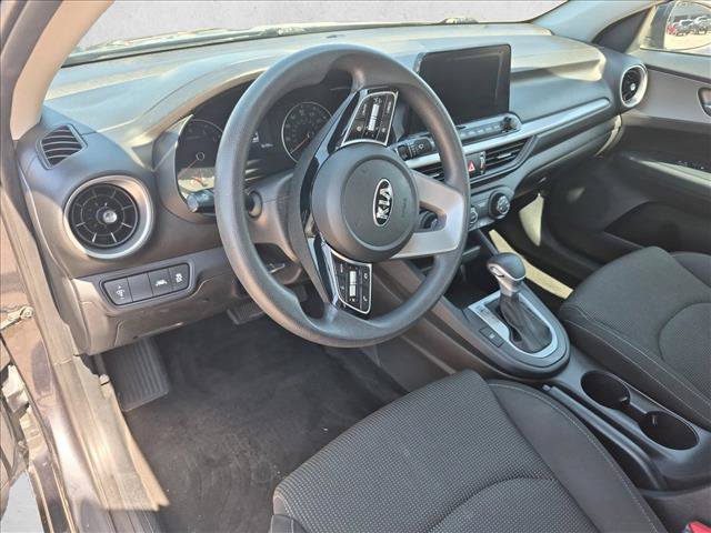 Used 2020 Kia Forte LXS FWD image 10