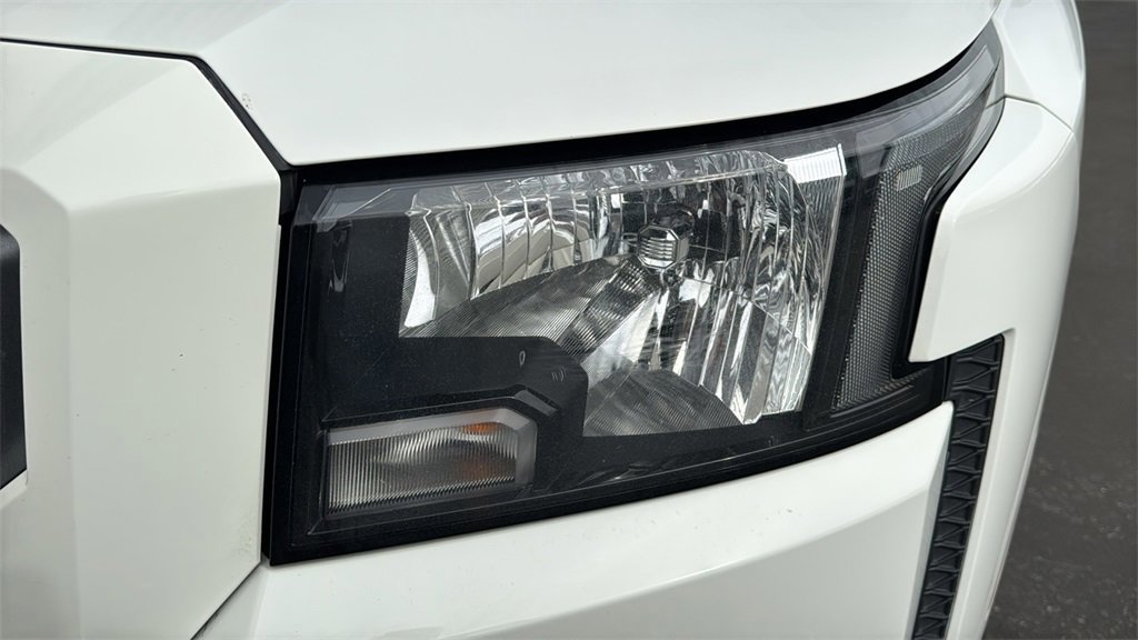 Used 2023 Nissan Frontier SV w/ SV Convenience Package image 6