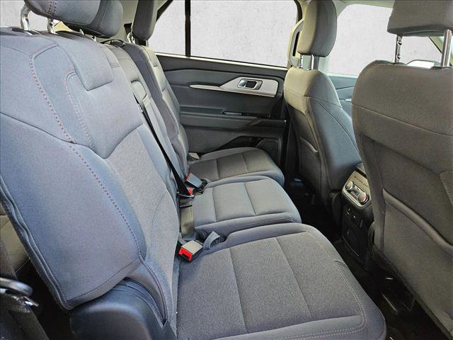 Certified 2025 Ford Explorer Active image 20
