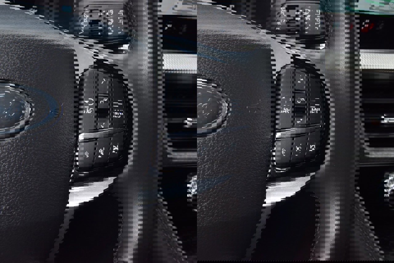 Certified 2025 Ford Explorer Platinum w/ LUX Leather Package image 26